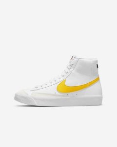 White Nike Blazer Mid '77 Training Shoes | GFBYU0153